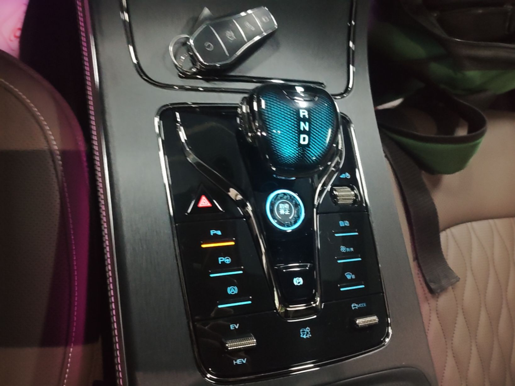 BYD Han 2025 DM-i Smart Drive 125KM Prestige Model — снимка 16
