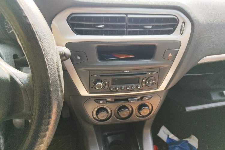 Used Peugeot 301 2014 1.6L Manual Comfort Edition Audio And AC Panel