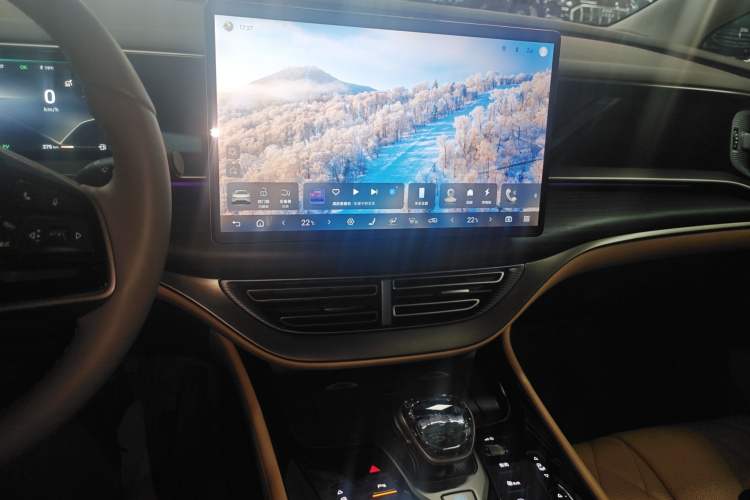 Used Denza D9 2022 DM-i 970 Four-Wheel Drive Flagship Model
