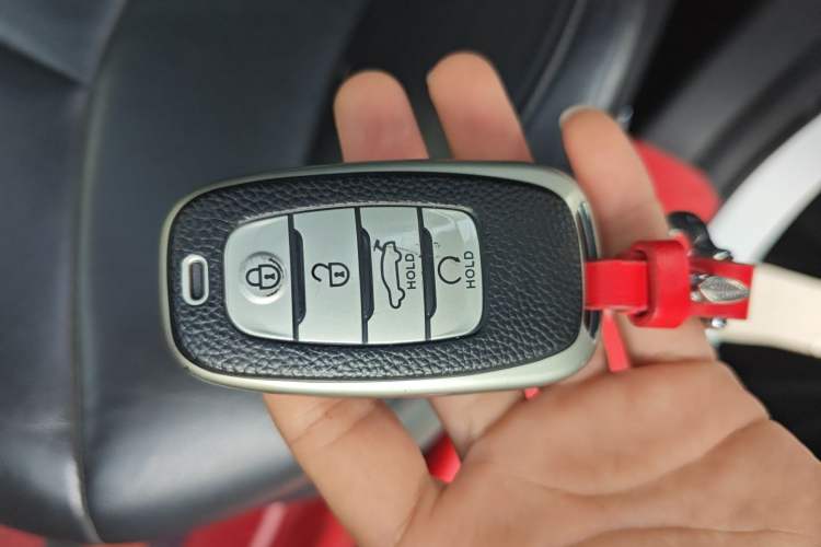 Used Hongqi H5 2020 1.8T Automatic ZhiLian QiYun Edition
