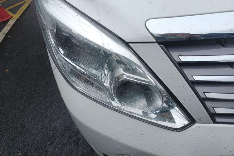 Used FORTHING Lingzhi PLUS 2021 2.0L Manual Standard Version CNG 7 Seats
