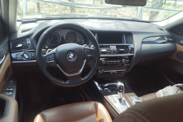 Used BMW X4 2014 xDrive20i X Design Package Center Console