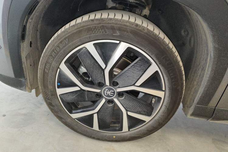 Used BYD Song L DM-i 2024 160 km Excellence Version
