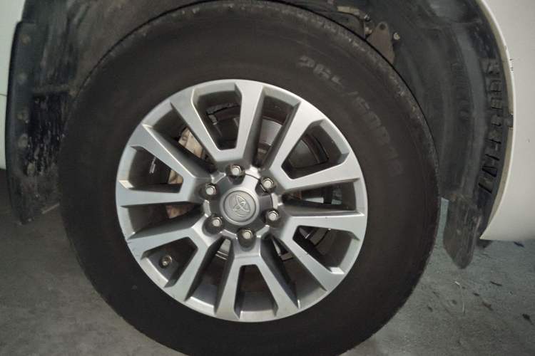 Used Toyota Prado 2018 3.5L Automatic TX-L with Rear-Mounted Spare Tire
