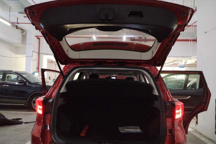 Used Hanteng X5 2018 1.5T CVT Luxury Edition Trunk