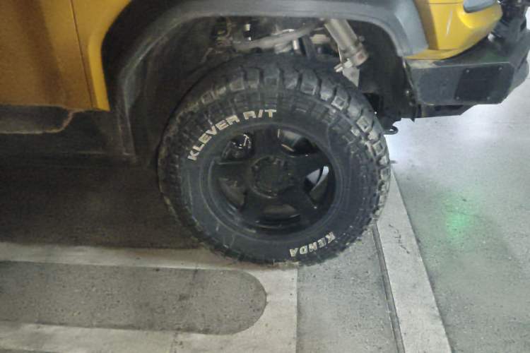 Used Formula Leopard 5 2023 Navigator Edition