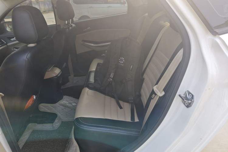 Used Ford Escort 2015 1.5L Manual Comfort Model
