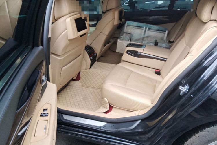 Used BMW 7 Series 2009 740Li Leading Model
