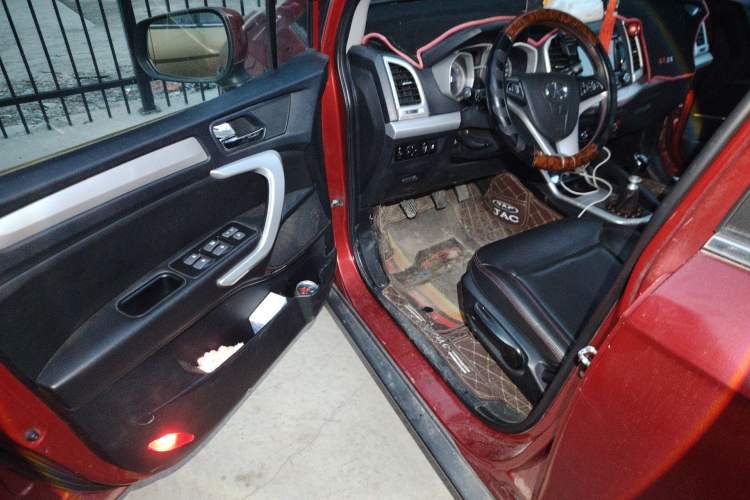 Used JAC Group Refine S3 2016 1.5L Manual Luxury Smart Version
