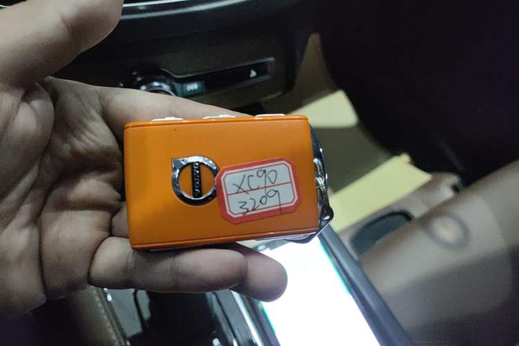 Used Volvo XC90 2024 B5 SmartDrive Luxury Edition 5 Seats
