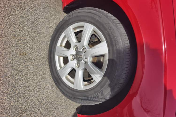 Used Audi A4L 2012 2.0 TFSI automatic standard version