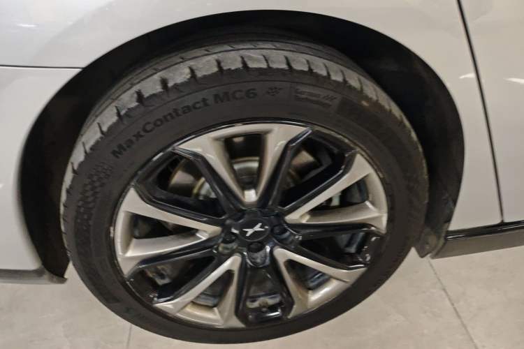 Used XPeng P7 2020 670N Right Rear Wheel Hub