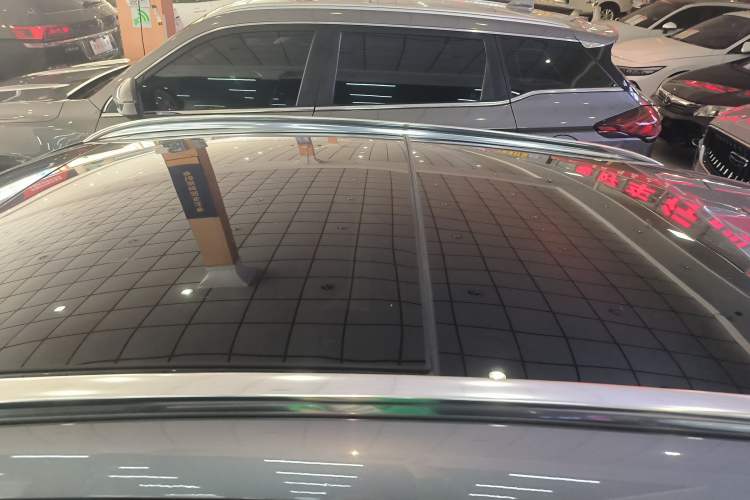 Used Mercedes-Benz GLA 2016 GLA 220 4MATIC Luxury Model Roof