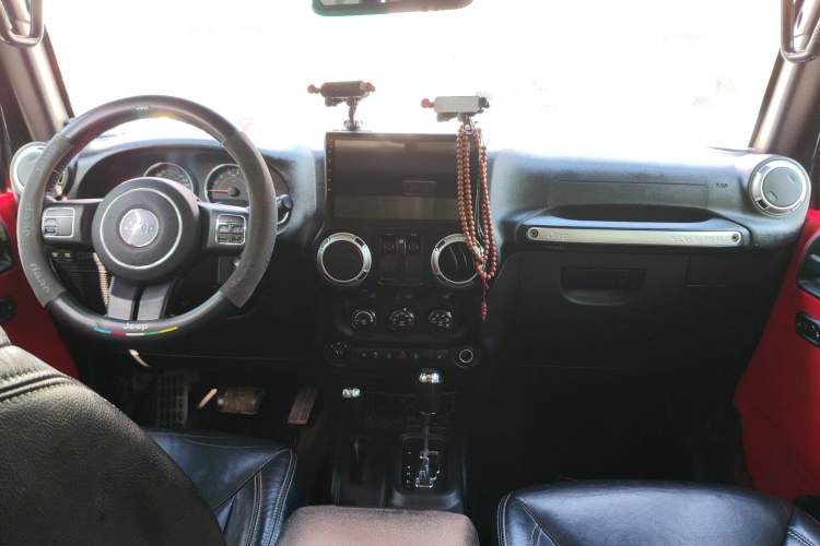 Used Jeep Wrangler 2015 3.6L Rubicon Two-Door Comfort Edition