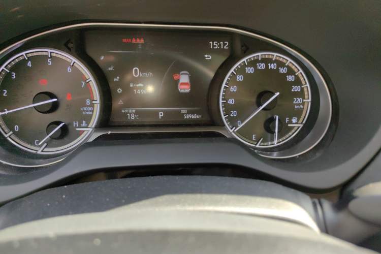 Used Toyota Harrier 2022 2.0L CVT Two-Wheel Drive Luxury Edition Odometer Close Up