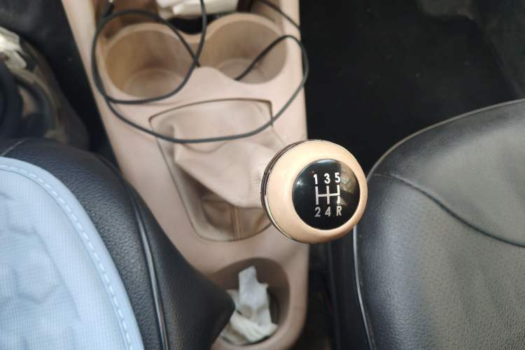 Used Geely Auto Panda Classic 2013 1.0L Manual Elite Model
