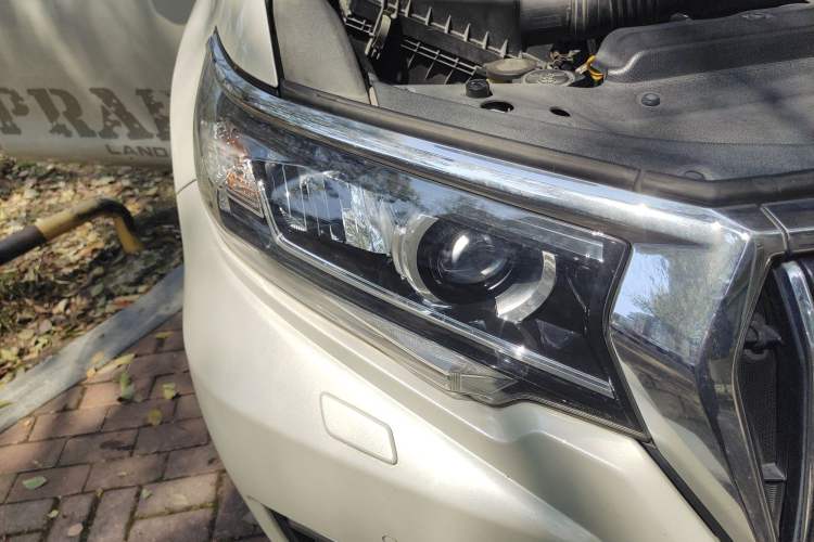 Used Toyota Prado 2018 3.5L Automatic TX-L with Rear-Mounted Spare Tire
