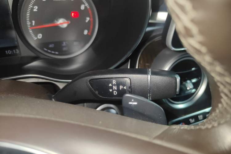 Used Mercedes-Benz GLC 2019 GLC 260 4MATIC Dynamic Edition Gear Lever