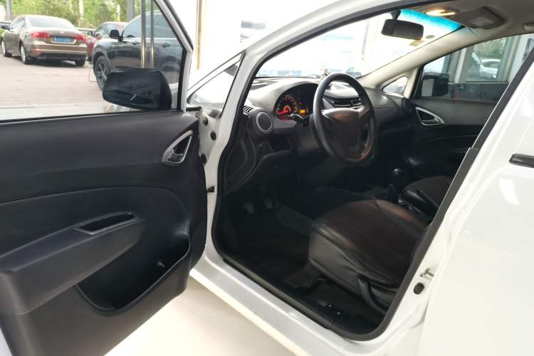 Used Chevrolet Sail 2013 Sedan 1.2L Manual Fashionable Happiness Edition