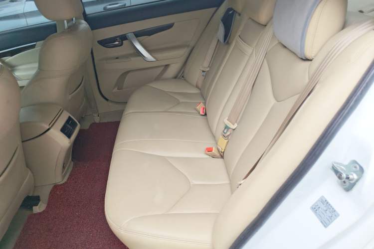 Used CHANGAN Raeton 2014 1.8T Automatic Elite Anniversary Edition China V Standard