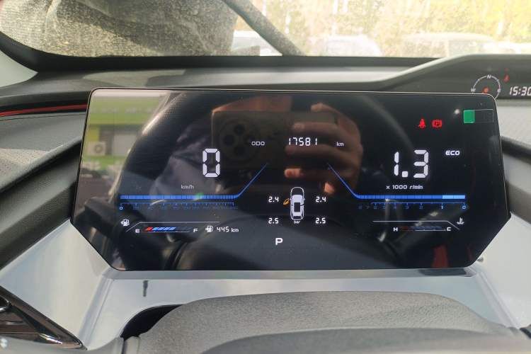 Used CHANGAN OSHAN Z6 2022 Blue Whale 1.5T DCT Luxury Model