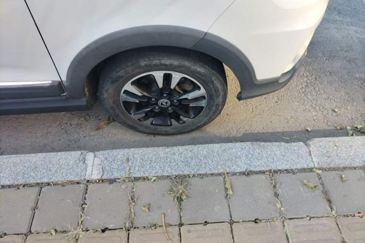 Used Dongfeng Fengon 370 2017 1.5L CVT Fashion Edition 7-Seater