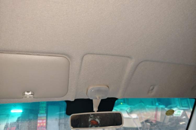 Used Jinbei New Dolphin EV 2023 Comfort-Style Van Corrugated Version 42.3 kWh
