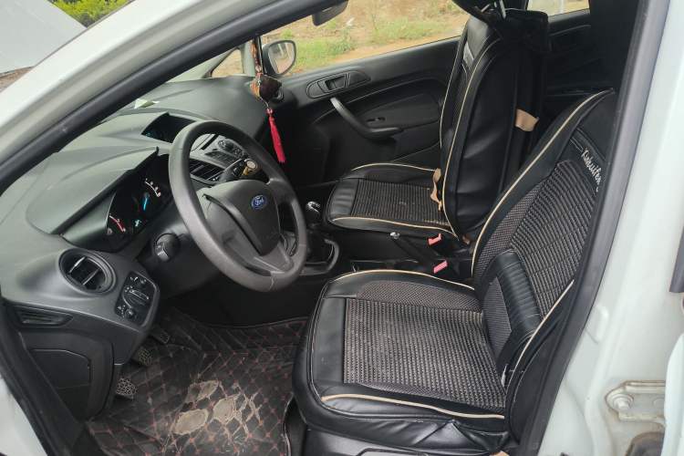 Used Ford Fiesta 2013 Sedan 1.5L Manual Fashion Edition Left Front Seat