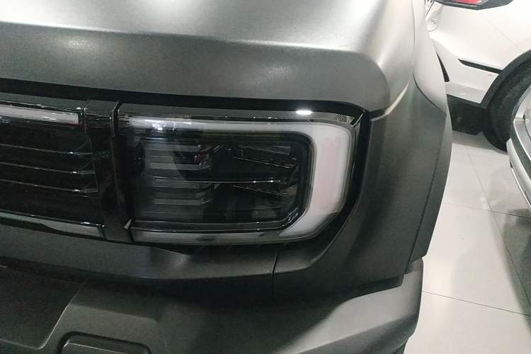 Used BAIC Off-Road BJ40 2024 2.0T All-New Urban Hunter Edition Ultimate Version