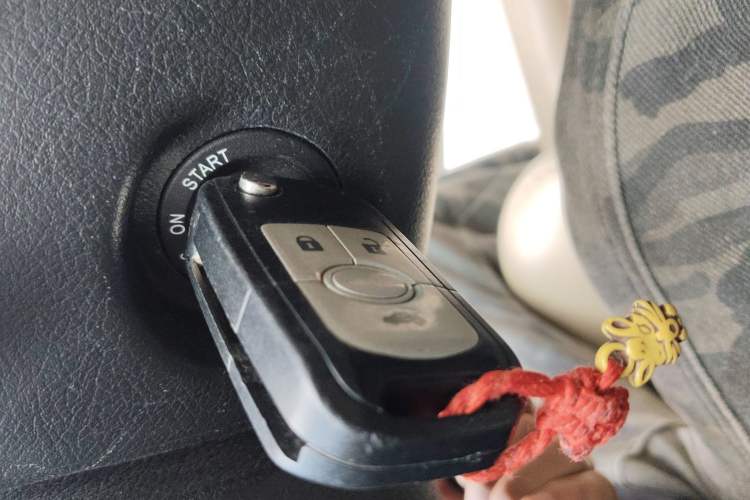 Used Buick Excelle 2013 1.5L Automatic Classic Model
