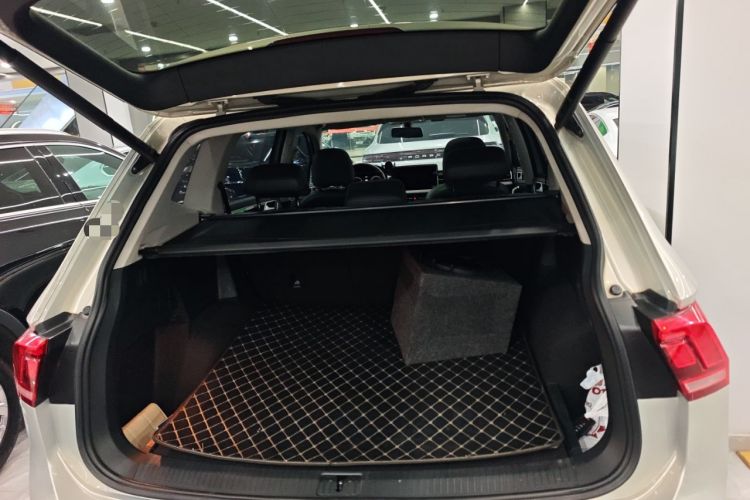 Used Volkswagen Tiguan L 2022 330TSI Automatic Two-Wheel Drive Smart Edition