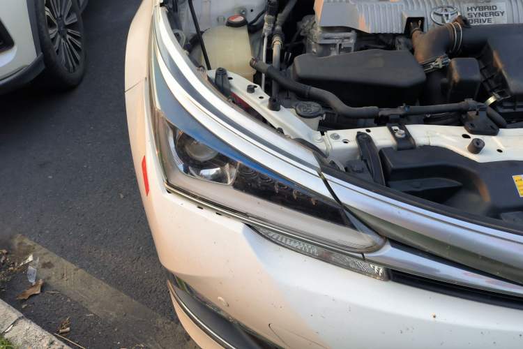 Used Toyota Corolla 2016 Dual-Engine 1.8L E-CVT Elite Edition