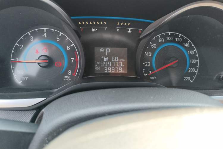 Used Chevrolet Cavalier 2019 320 Automatic Enjoyment with Sunroof Odometer Close Up