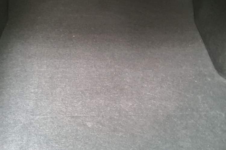 Used Volkswagen Lavida 2015 1.6L Manual Fashion Edition Trunk