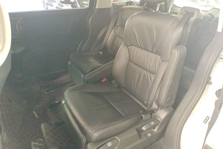 Used Honda Odyssey 2017 2.4L Smart Edition Left Rear Seat