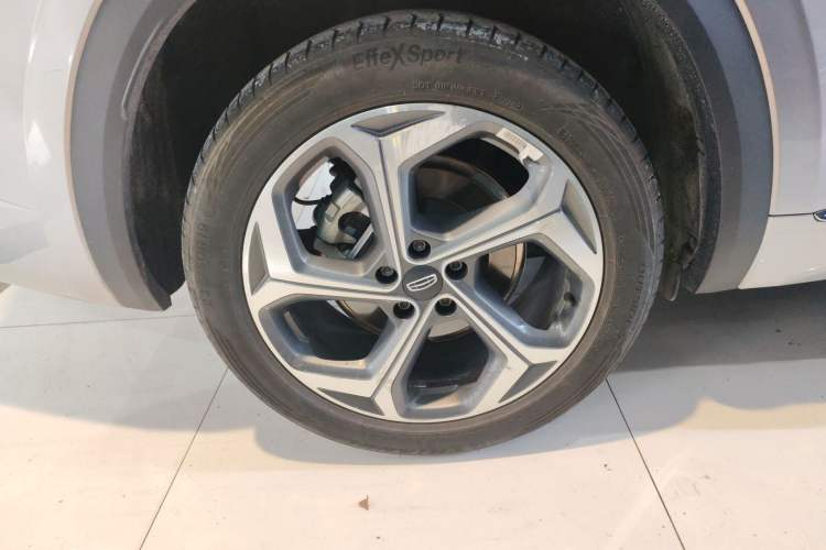 Used Geely Auto Monjaro L 2024 2.0TD High-Power Automatic Two-Wheel Drive Yunqi Version