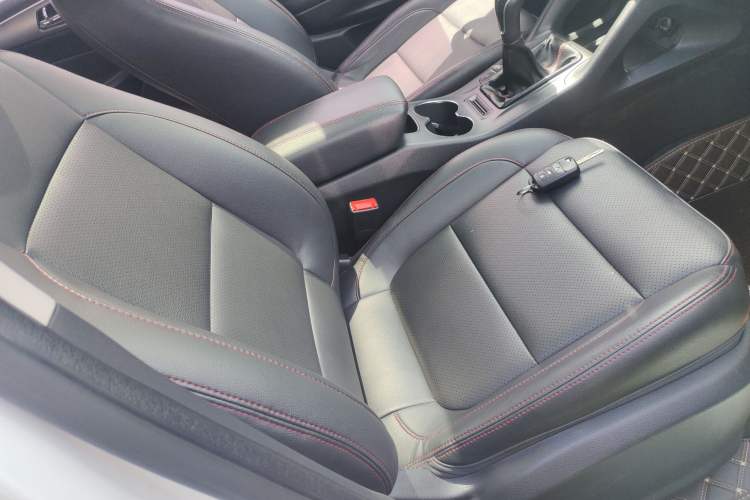 Used CHANGAN CS75 2016 2.0L Manual Luxury Version China V Standard Right Front Seat