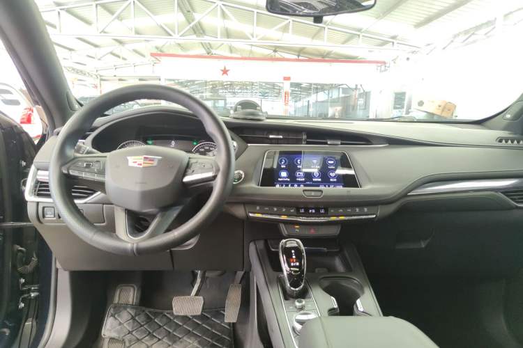 Used Cadillac XT4 2021 28T Two-Wheel Drive Tech Edition