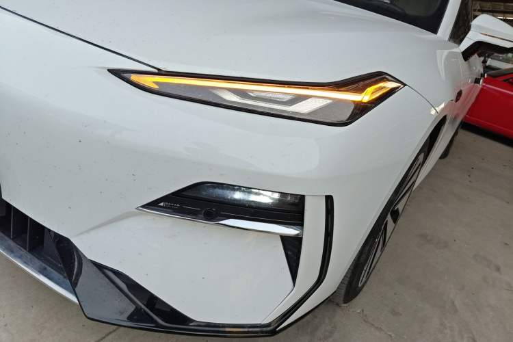 Used Geely Galaxy E8 2024 550 km Range Rear-Drive MAX