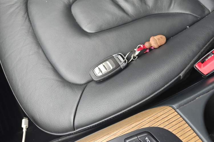 Used Audi A4L 2016 35 TFSI Collection Edition S line Luxury Model Vehicle Key