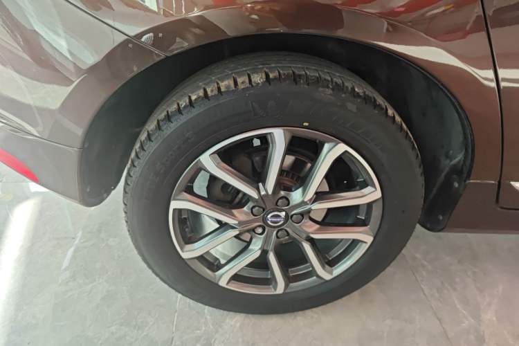 Used Volvo XC60 2017 T5 AWD Smart Upgrade Edition