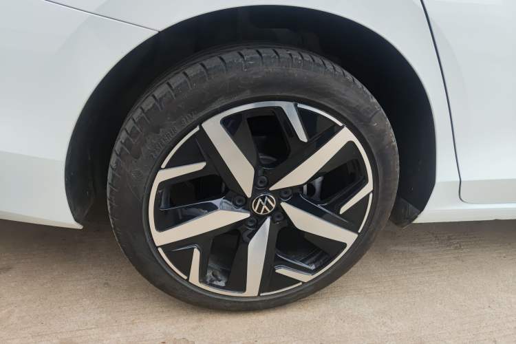 Used Volkswagen Lamando 2026 Lavida L 300TSI Lingfeng Edition
