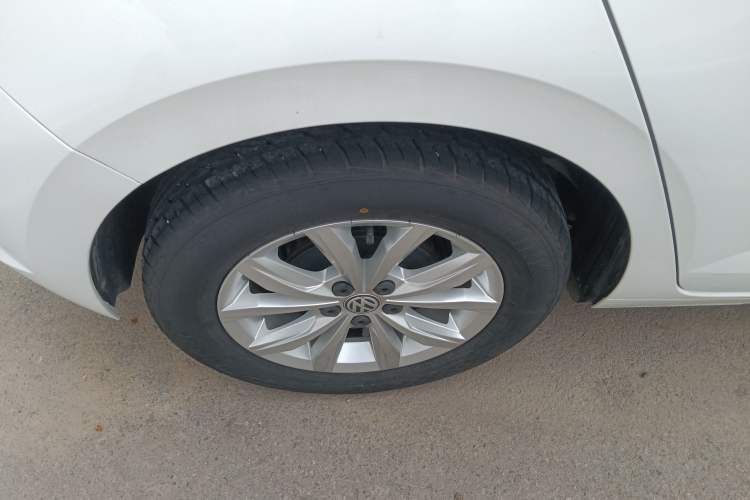 Used Volkswagen Polo 2019 Plus 1.5L Automatic Colorful Technology Edition Right Rear Wheel Hub