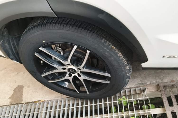 Used Lexus NX 2015 300h Front-Drive Fēngshàng Edition Right Rear Wheel Hub