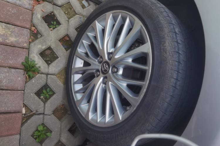 Used Toyota Camry 2019 2.5G Luxury Edition China VI Standard Right Rear Wheel Hub