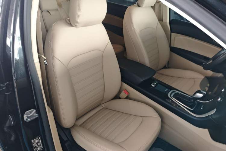 Used Ford Edge 2016 EcoBoost 245 Two-Wheel-Drive Titanium 5-Seater