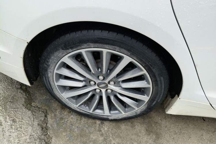 Used Lincoln MKZ 2019 2.0T Luxury Edition China VI Standard