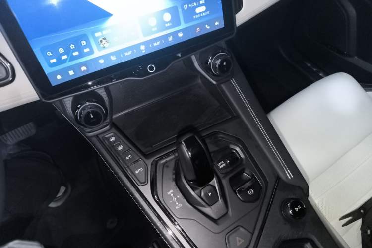 Used Lynk & Co 01 2023 1.5TD EM-F PM