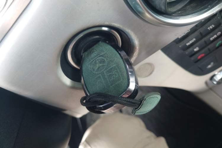 Used Mercedes-Benz GLK-Class 2013 GLK 300 4MATIC Dynamic Sunroof Model Vehicle Key