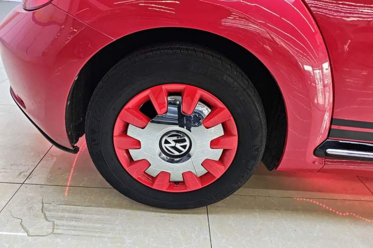 Used Volkswagen Beetle 2015 180TSI model
